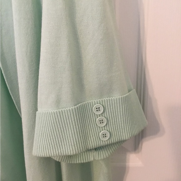 89TH & MADISON SWEATER - Picture 4 of 4